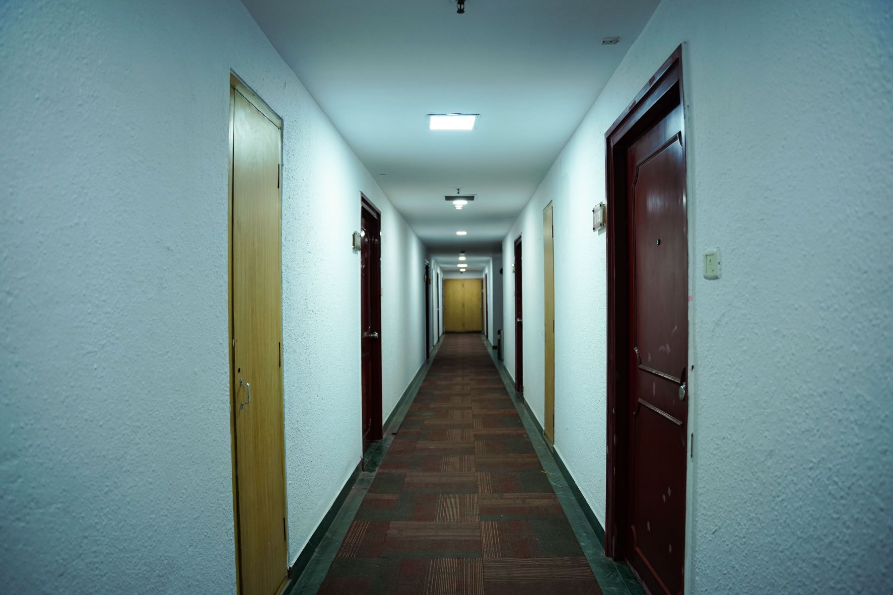 eiffel-tower-paris-las-vegas-hotel-casino-wallpaper-1056